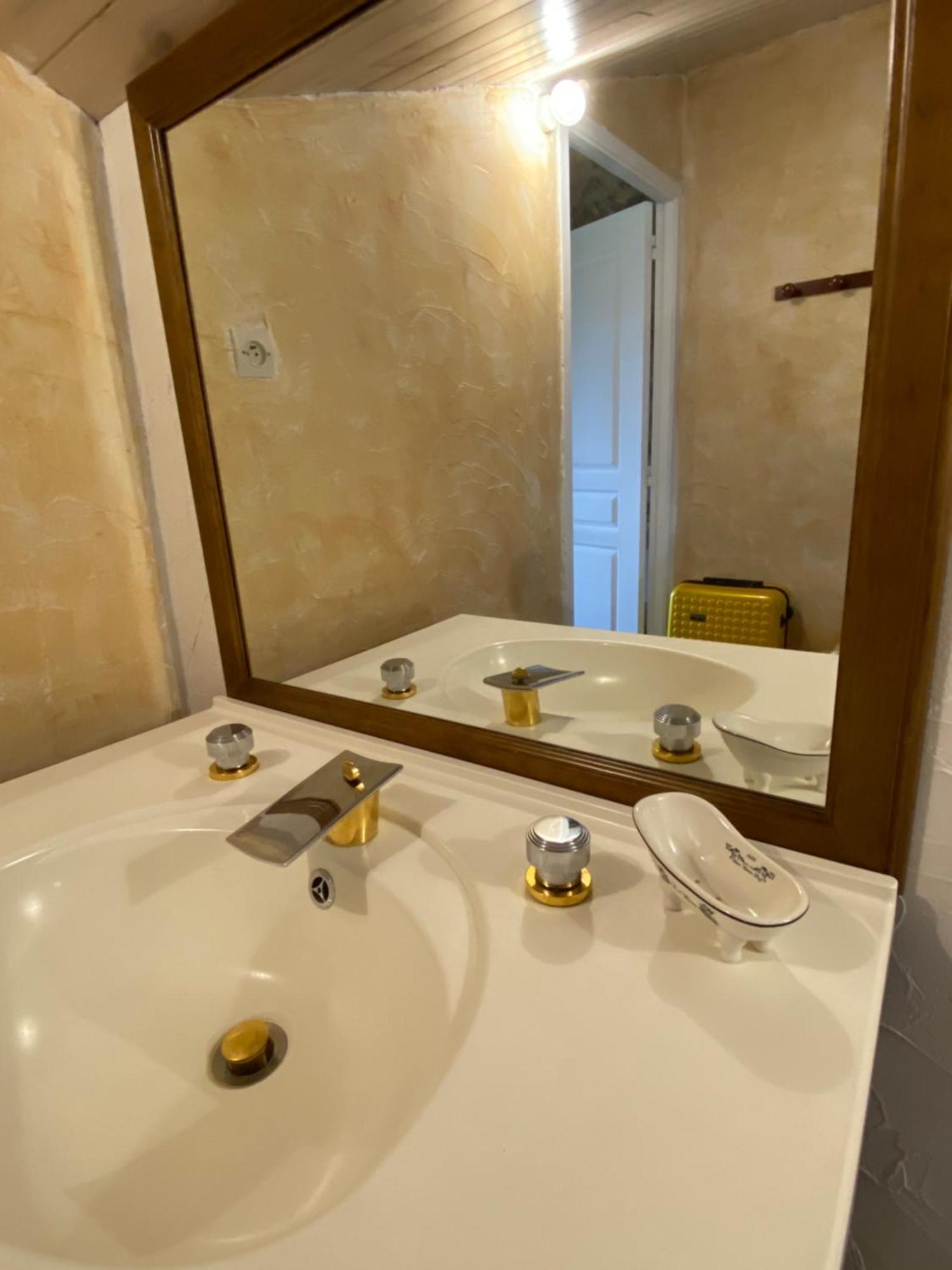 Bed and Breakfast Le Prieure De Saint Pierre Экстерьер фото